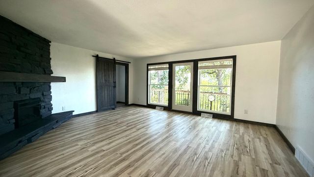 26 Oak Lane, Pine Island, MN 55963