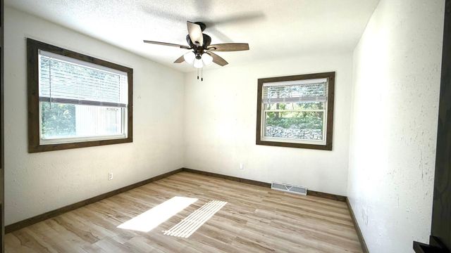 26 Oak Lane, Pine Island, MN 55963