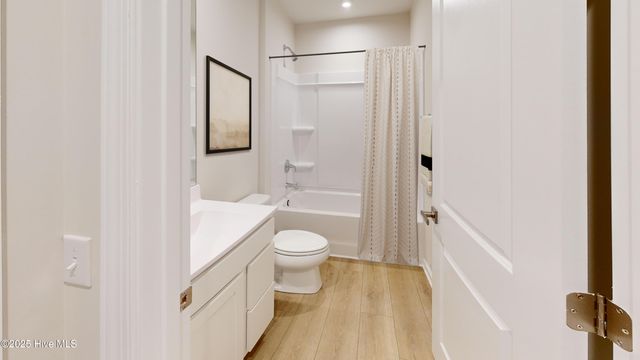 833 Haw Creek Avenue NE, Winnabow, NC 28479