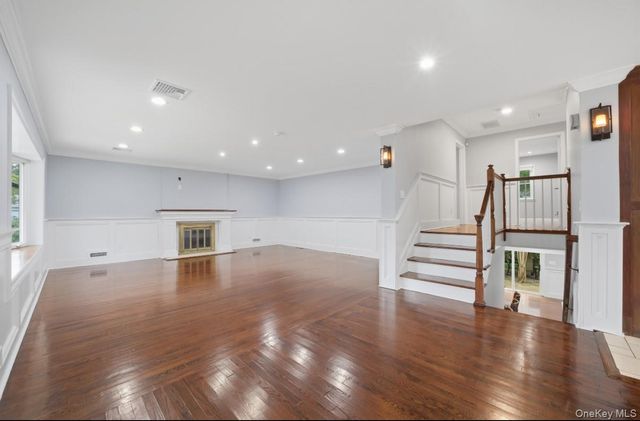 87 Woodlawn Avenue, New Rochelle, NY 10804