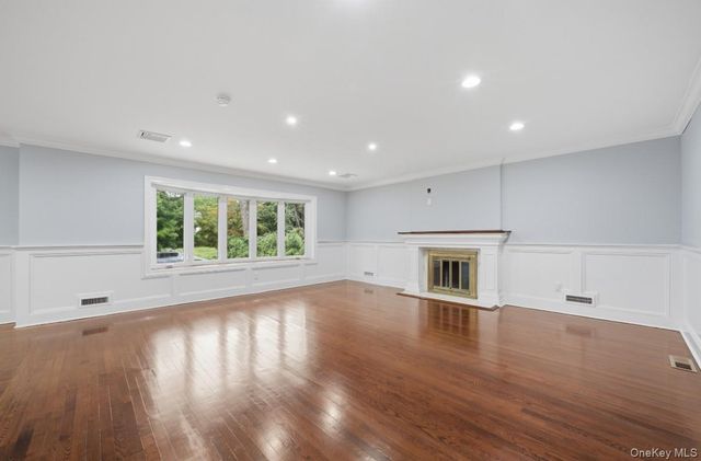 87 Woodlawn Avenue, New Rochelle, NY 10804