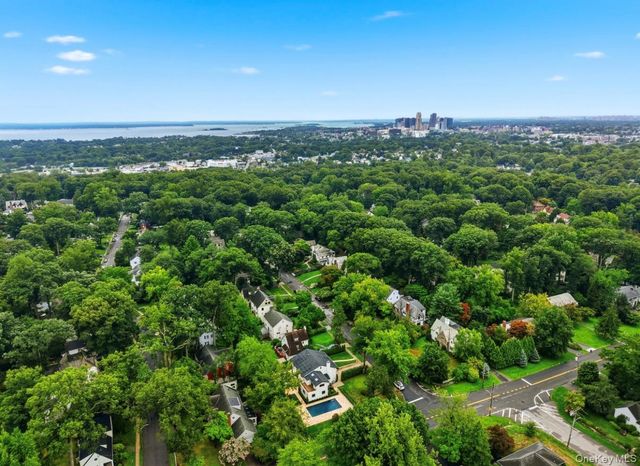 87 Woodlawn Avenue, New Rochelle, NY 10804