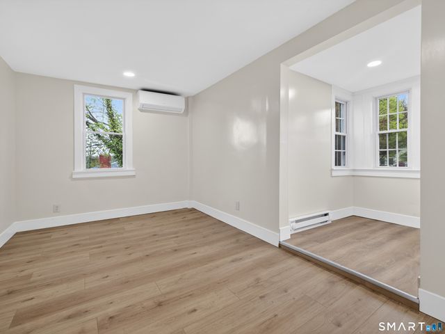 380 Main Street, Meriden, CT 06451