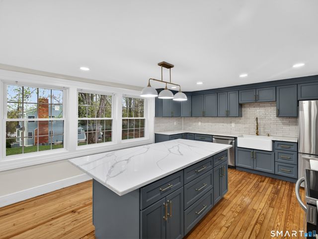 380 Main Street, Meriden, CT 06451