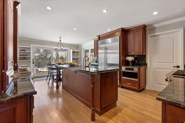 461 Clover Avenue, Lake Forest, IL 60045