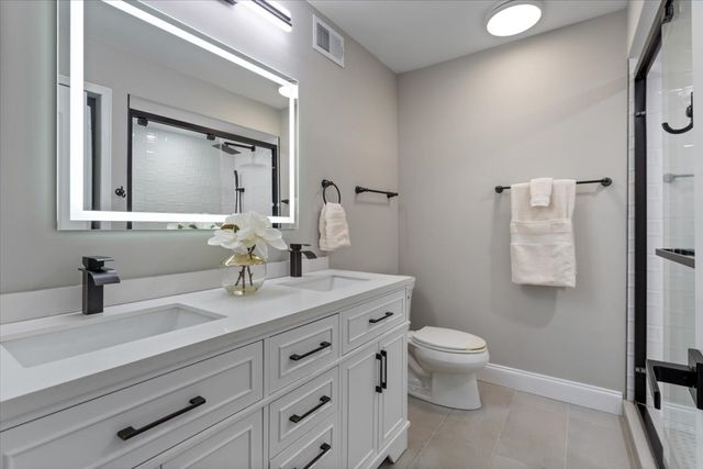 461 Clover Avenue, Lake Forest, IL 60045