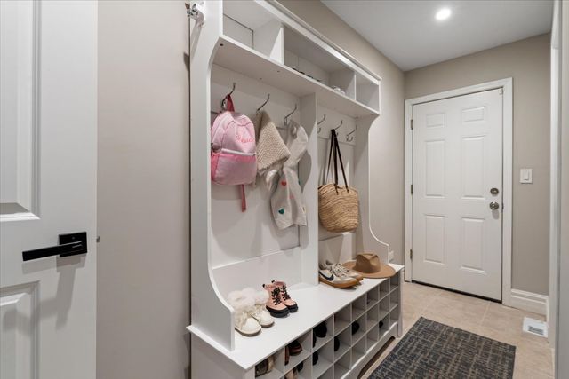 461 Clover Avenue, Lake Forest, IL 60045