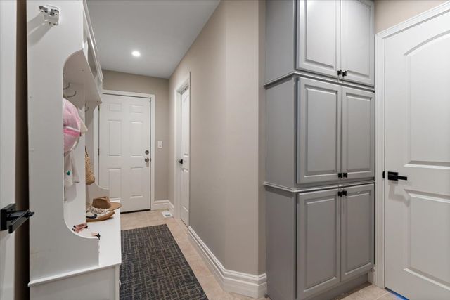 461 Clover Avenue, Lake Forest, IL 60045