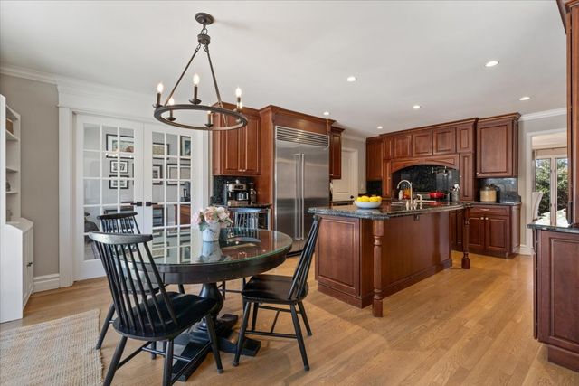 461 Clover Avenue, Lake Forest, IL 60045