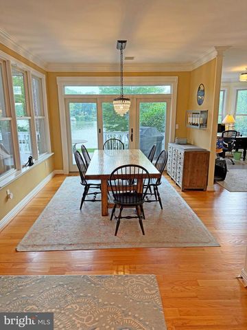 52 REEF CT, Montross, VA 22520