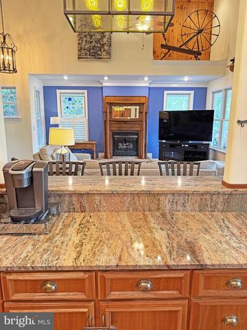 52 REEF CT, Montross, VA 22520