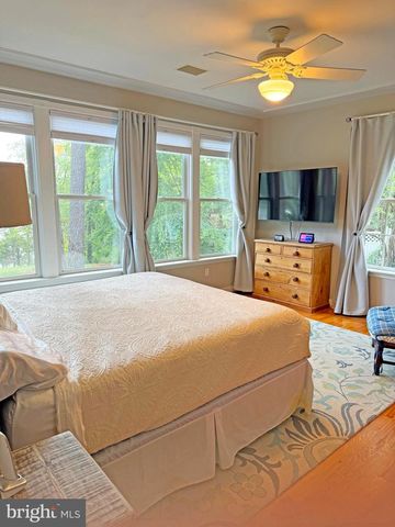 52 REEF CT, Montross, VA 22520