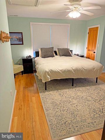 52 REEF CT, Montross, VA 22520