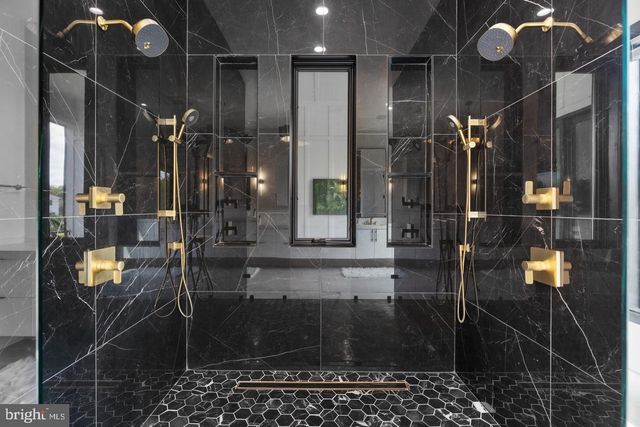 1138 BASIL RD, Mclean, VA 22101