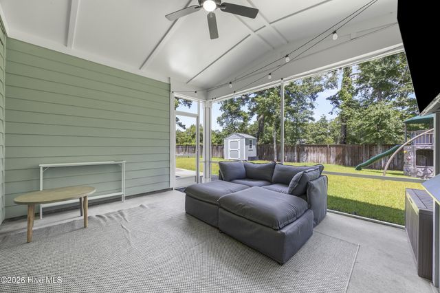 433 Sailor Sky Way, Hampstead, NC 28443