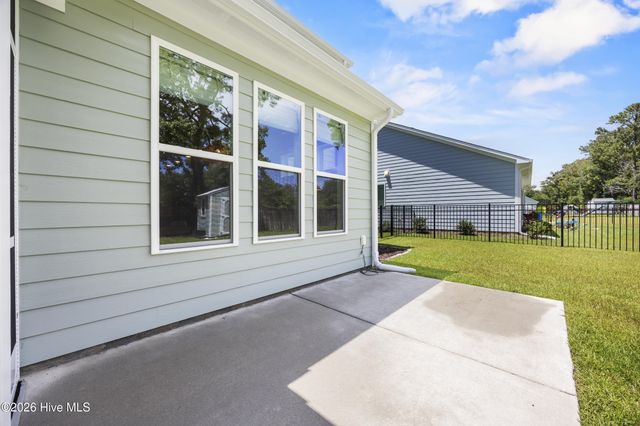 433 Sailor Sky Way, Hampstead, NC 28443