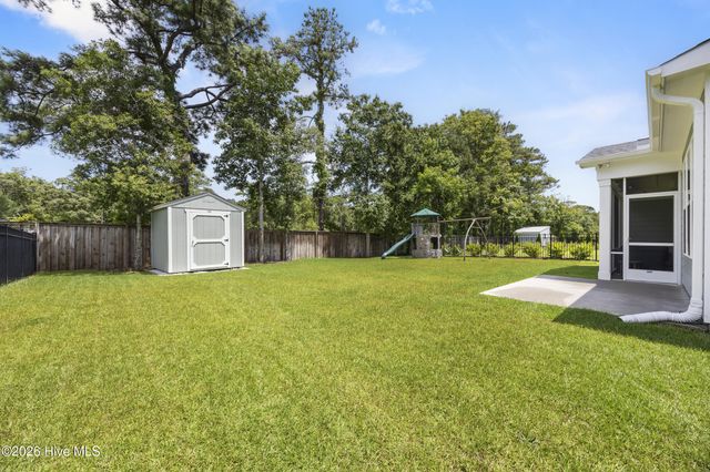 433 Sailor Sky Way, Hampstead, NC 28443