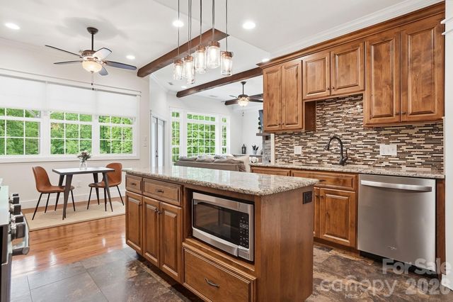 670 Arrow Point Lane, Davidson, NC 28036