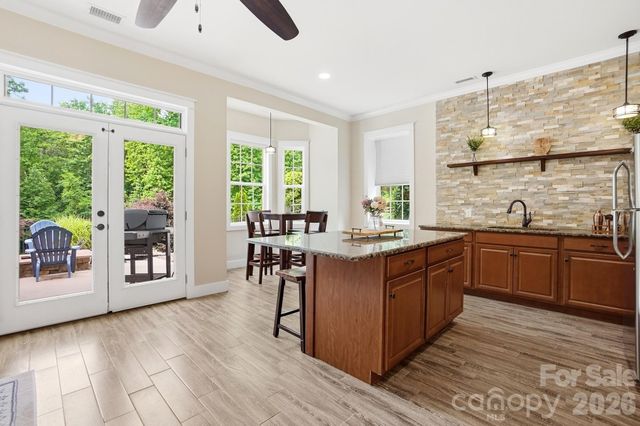 670 Arrow Point Lane, Davidson, NC 28036