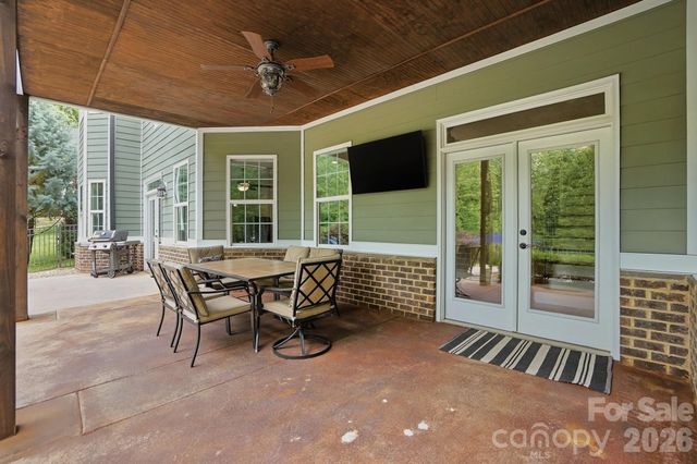 670 Arrow Point Lane, Davidson, NC 28036