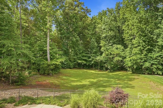 670 Arrow Point Lane, Davidson, NC 28036