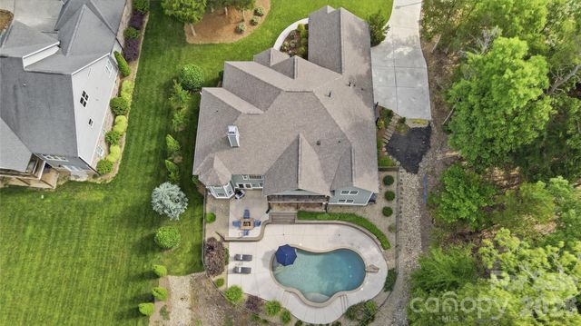 670 Arrow Point Lane, Davidson, NC 28036