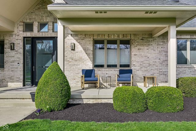 4598 S Ridgeview Drive, Greenfield, IN 46140