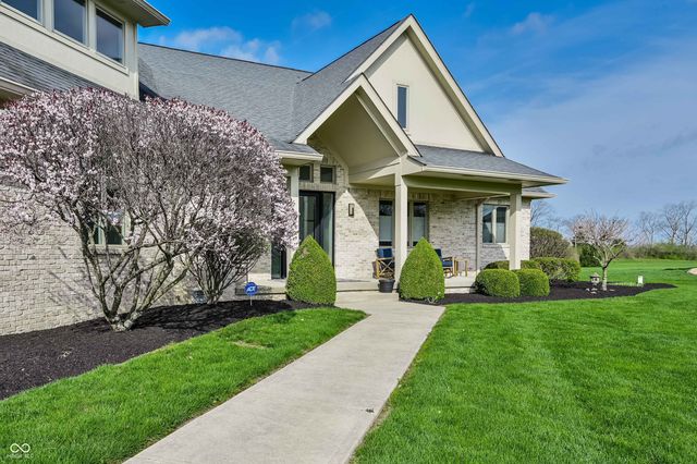4598 S Ridgeview Drive, Greenfield, IN 46140