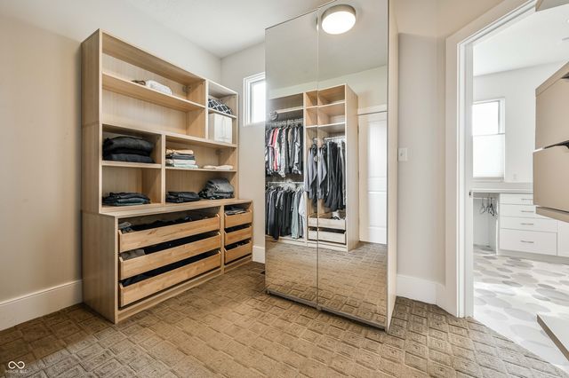 4598 S Ridgeview Drive, Greenfield, IN 46140