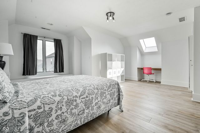 4598 S Ridgeview Drive, Greenfield, IN 46140