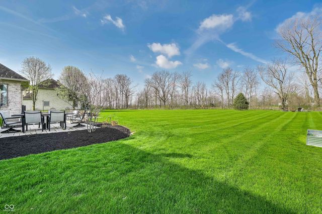 4598 S Ridgeview Drive, Greenfield, IN 46140