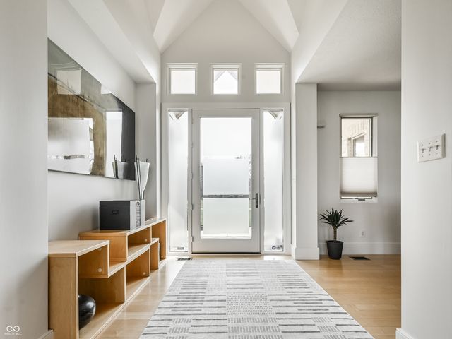 4598 S Ridgeview Drive, Greenfield, IN 46140