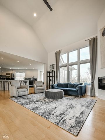 4598 S Ridgeview Drive, Greenfield, IN 46140