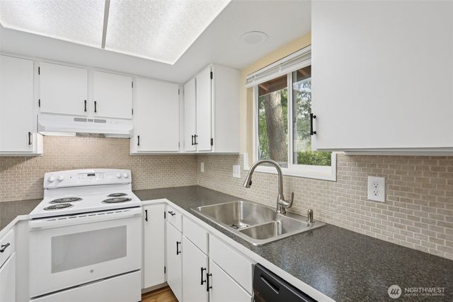 43233 SE 176th St, North Bend, WA 98045