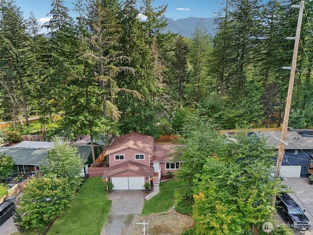 43233 SE 176th St, North Bend, WA 98045