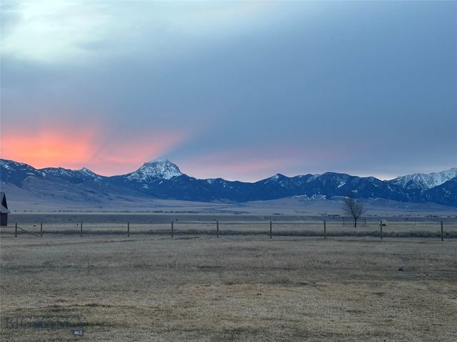 13 Diamondback RD, Ennis, MT 59729