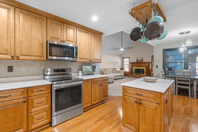 406 King Charles Circle, Summerville, SC 29485