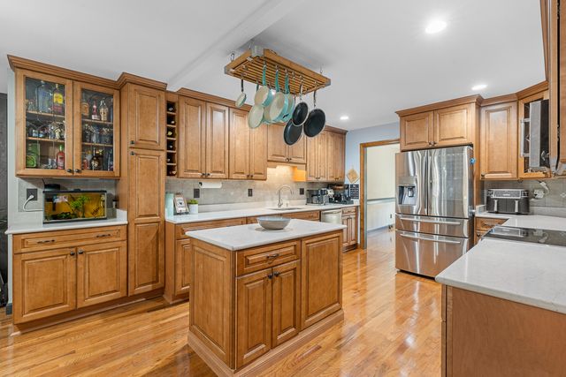 406 King Charles Circle, Summerville, SC 29485