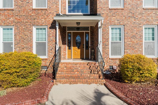 406 King Charles Circle, Summerville, SC 29485