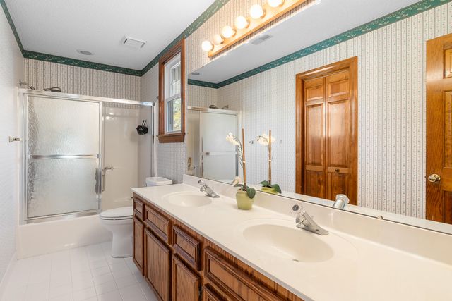 406 King Charles Circle, Summerville, SC 29485