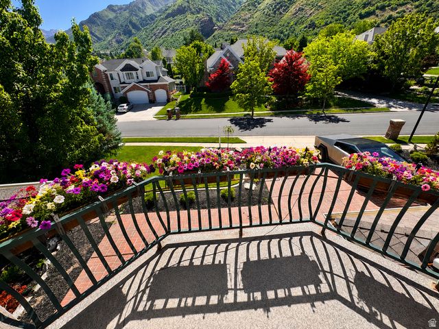 11902 S AUTUMN RIDGE DR, Sandy, UT 84092