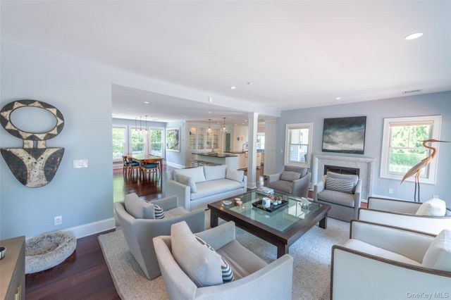 13 Peathole Lane, Bellport Village, NY 11713