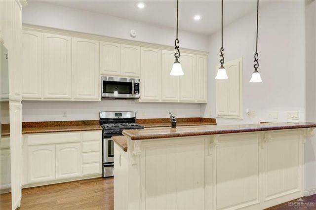 421 Cottonwood Avenue, Mcallen, TX 78501