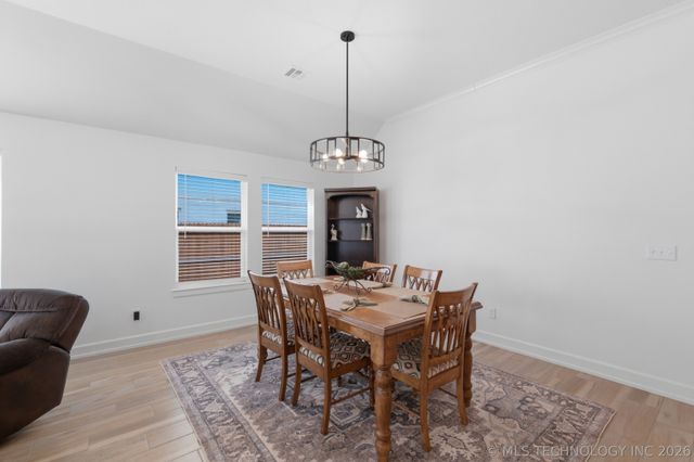 1417 N 72nd Street, Broken Arrow, OK 74014