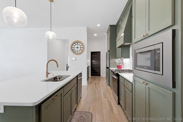 1417 N 72nd Street, Broken Arrow, OK 74014