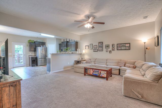 5350 Tony Lama Ln, Murfreesboro, TN 37128