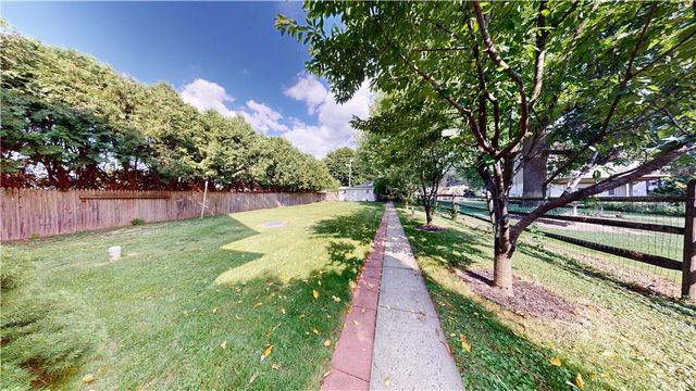 306 Nazareth PIKE, Bethlehem City, PA 18020