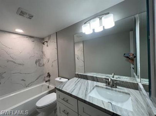 639 SE 13th AVE # 113, Cape Coral, FL 33990