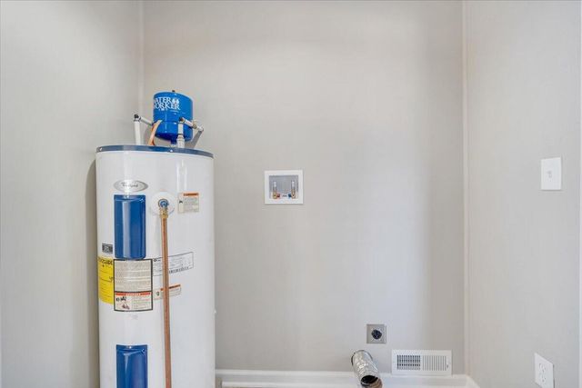 4713 Delray ST, Roanoke, VA 24012