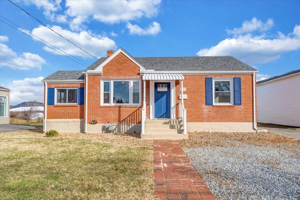 4713 Delray ST, Roanoke, VA 24012